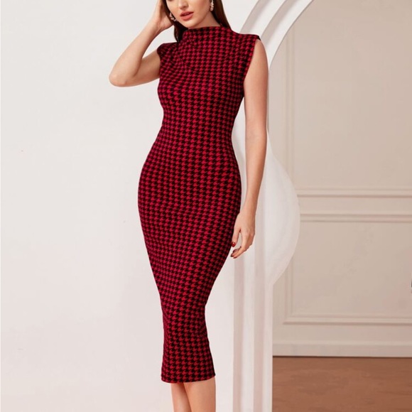 Classic Houndstooth Padded Shoulder Mock Neck Bodycon Dress - Picture 12 of 14